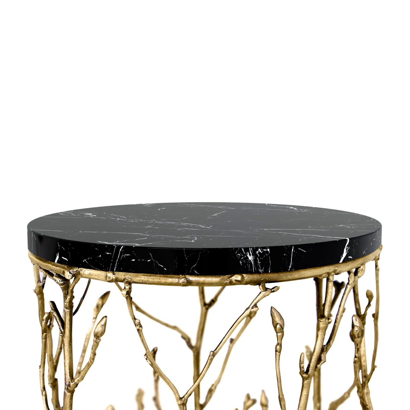 Enchanted Nero Maquina side table top zoom view with a black marble top and gold metal base, inspired by tree branches. Elegant and sophisticated design for any environment.